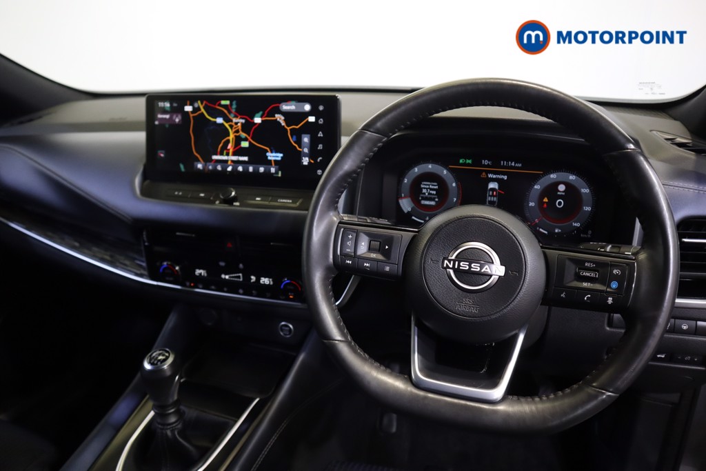 Nissan Qashqai Tekna Manual Petrol SUV - Stock Number (1587907) - 1st supplementary image