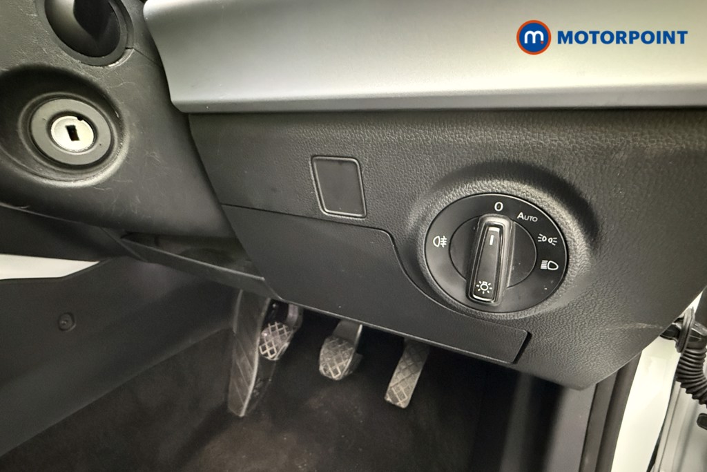 Seat Arona FR Manual Petrol SUV - Stock Number (1587918) - 19th supplementary image