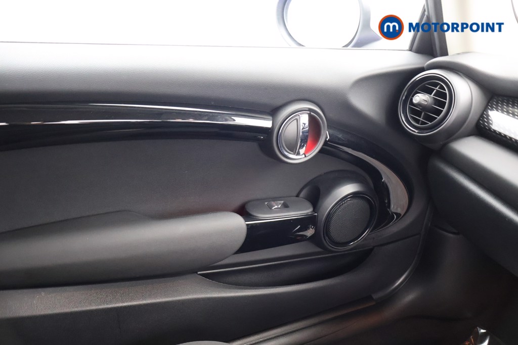 Mini Hatchback Cooper S Classic Manual Petrol Hatchback - Stock Number (1588057) - 9th supplementary image