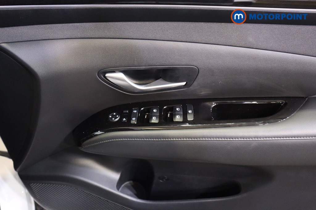 Hyundai Tucson Se Connect Manual Petrol SUV - Stock Number (1588149) - 9th supplementary image