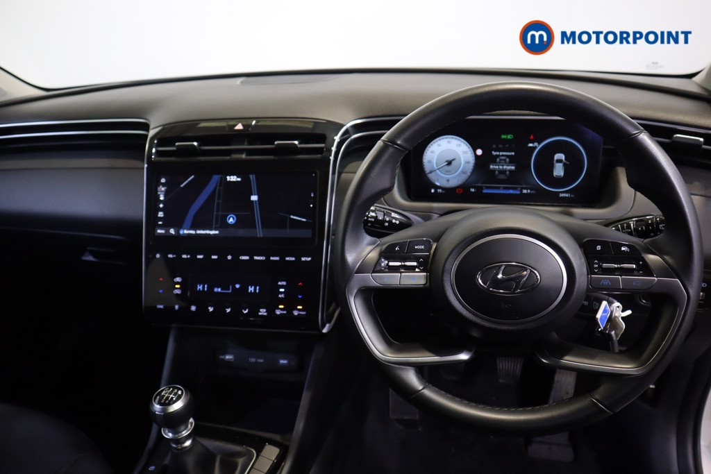 Hyundai Tucson Se Connect Manual Petrol SUV - Stock Number (1588149) - 1st supplementary image