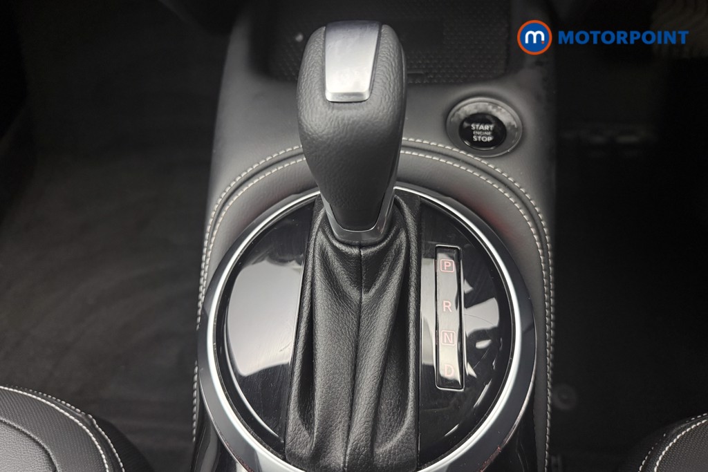Nissan Juke Tekna Automatic Petrol SUV - Stock Number (1588219) - 7th supplementary image