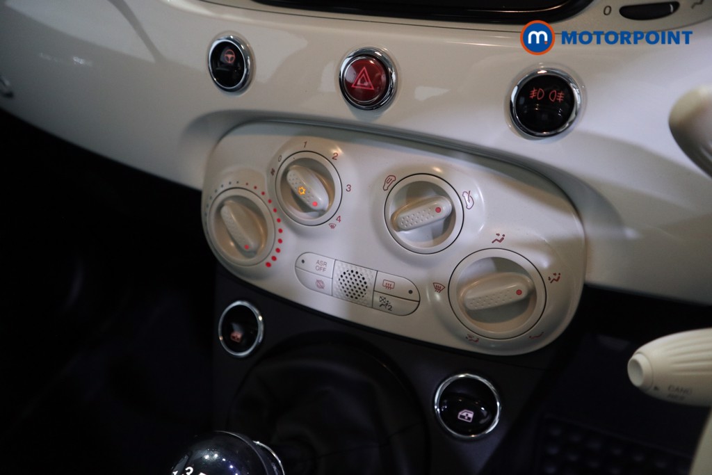 Fiat 500 Lounge Manual Petrol Hatchback - Stock Number (1588561) - 7th supplementary image
