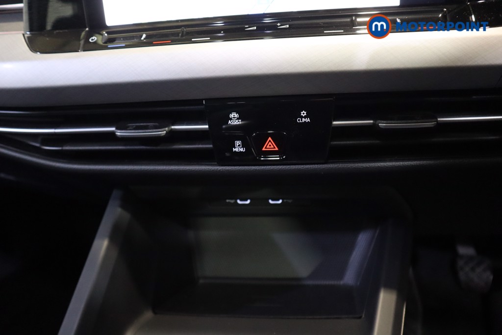 Volkswagen Golf Life Manual Petrol Hatchback - Stock Number (1588563) - 5th supplementary image