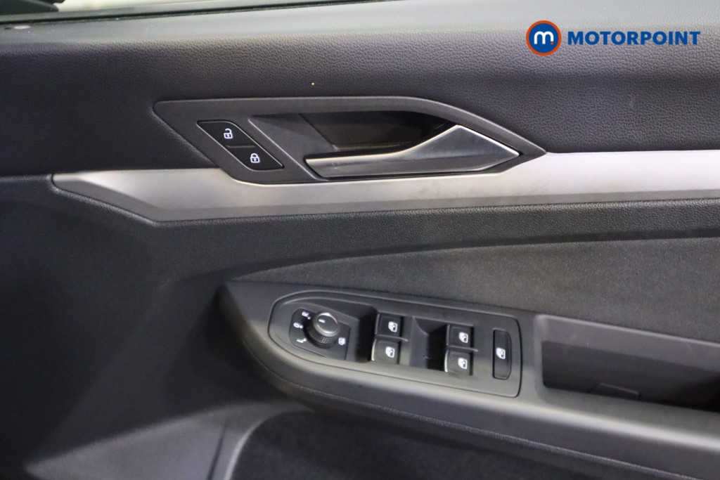Volkswagen Golf Life Manual Petrol Hatchback - Stock Number (1588563) - 10th supplementary image
