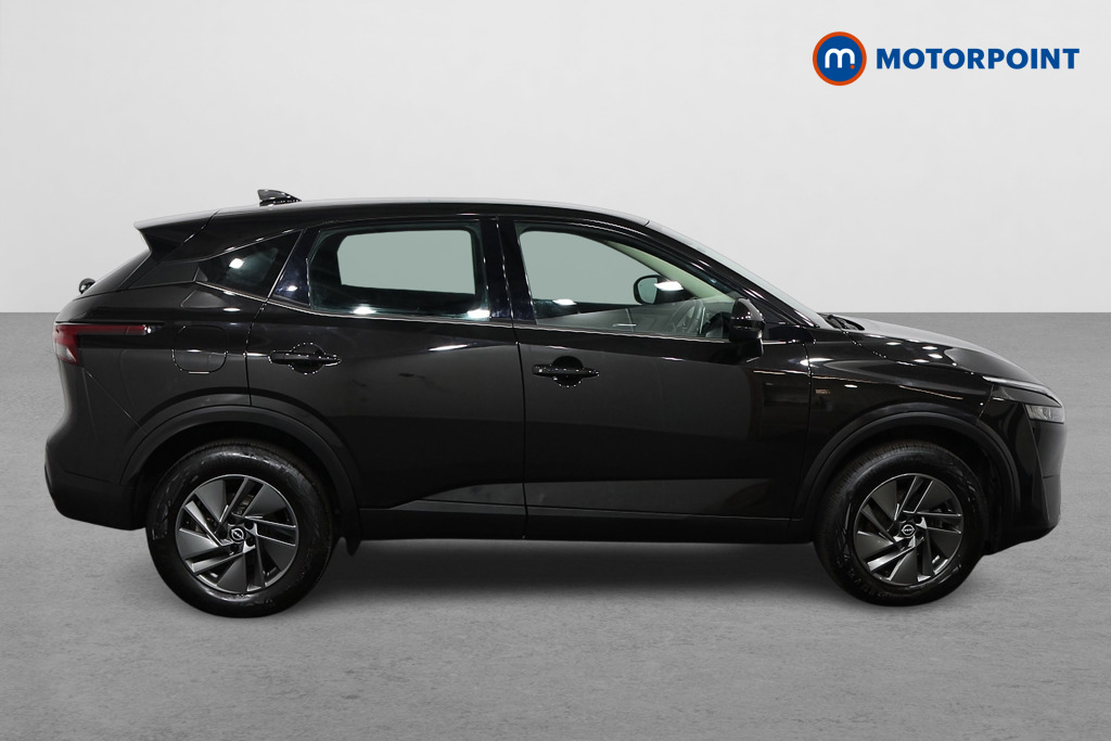 Nissan Qashqai Acenta Premium Manual Petrol SUV - Stock Number (1588771) - Drivers side