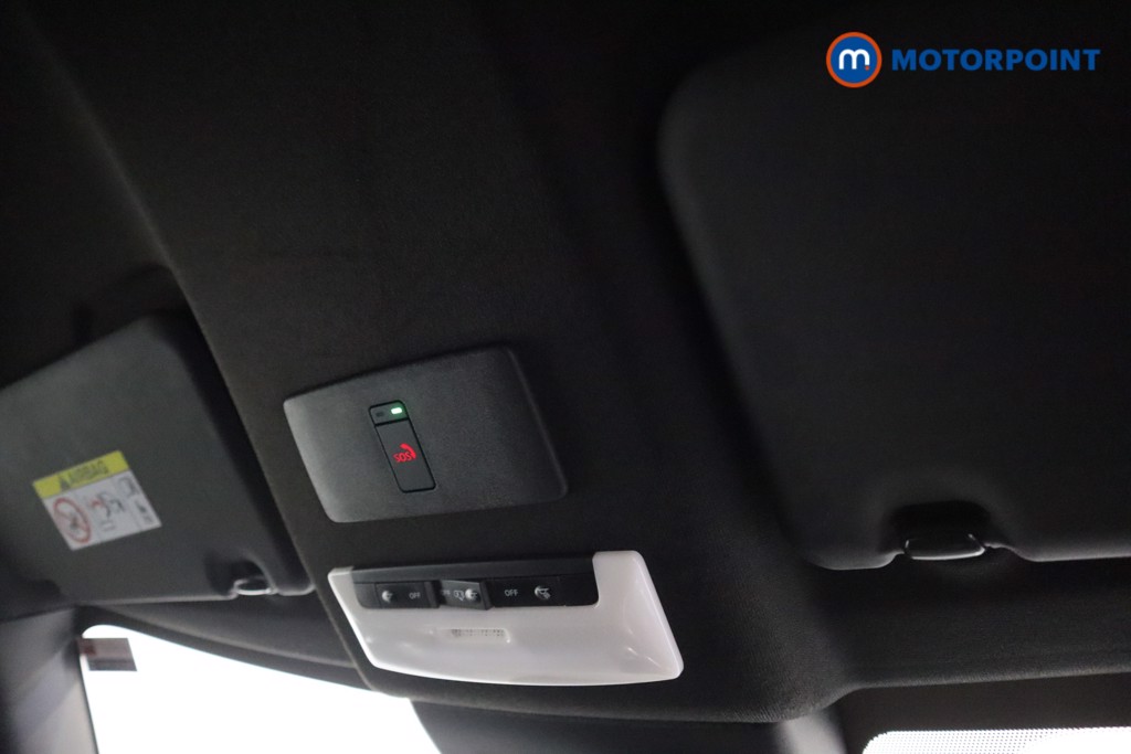 Nissan Juke N-Connecta Manual Petrol SUV - Stock Number (1588872) - 8th supplementary image