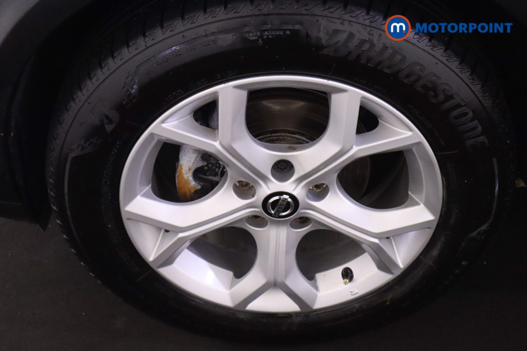Nissan Juke N-Connecta Manual Petrol SUV - Stock Number (1588872) - 23rd supplementary image