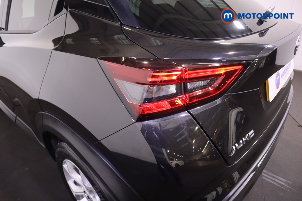 Nissan Juke N-Connecta Manual Petrol SUV - Stock Number (1588872) - 28th supplementary image