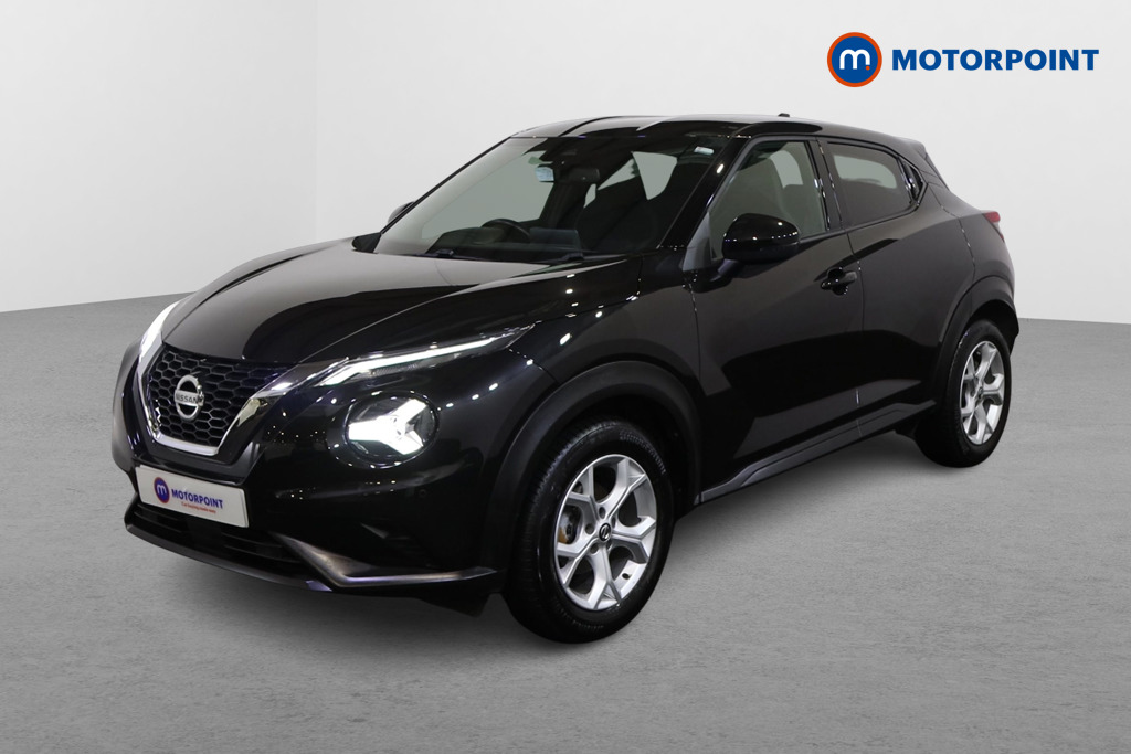 Nissan Juke N-Connecta Manual Petrol SUV - Stock Number (1588872) - Passenger side front corner