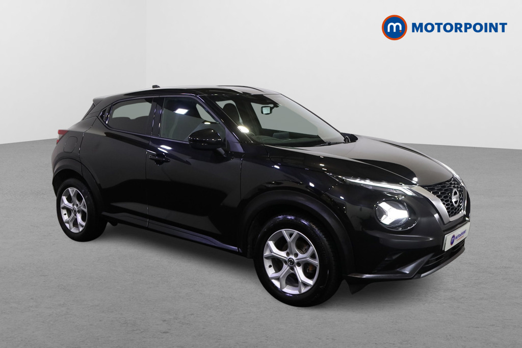 Nissan Juke N-Connecta Manual Petrol SUV - Stock Number (1588872) - Drivers side front corner