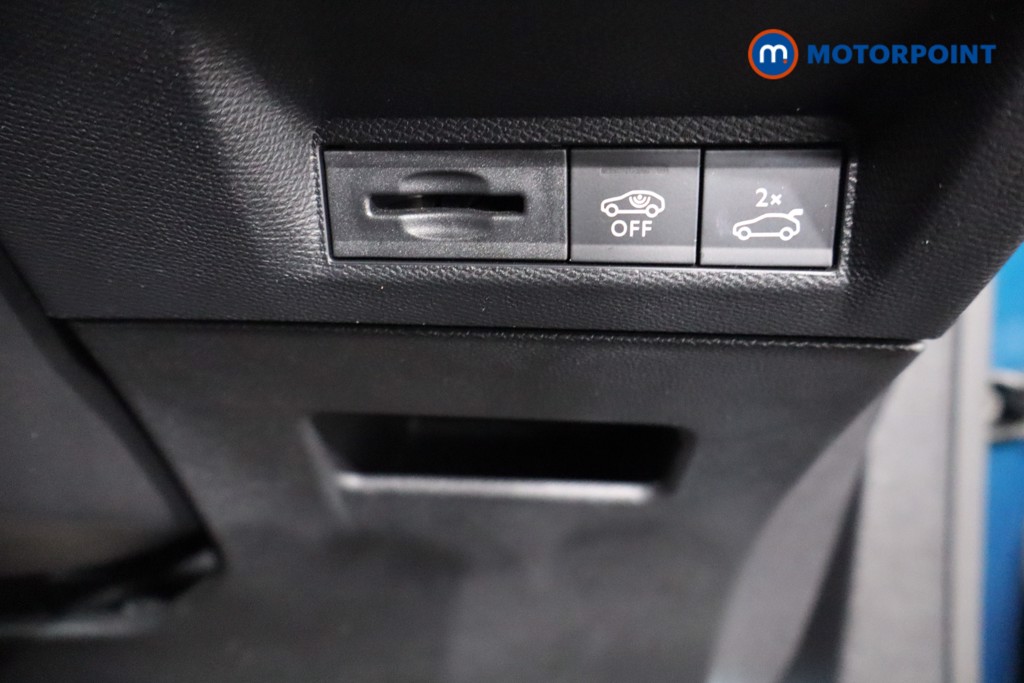 Peugeot 3008 GT Automatic Electric SUV - Stock Number (1588952) - 21st supplementary image