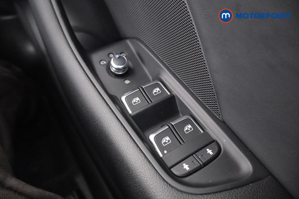 Audi A3 S Line Manual Petrol Saloon - Stock Number (1589435) - 14th supplementary image