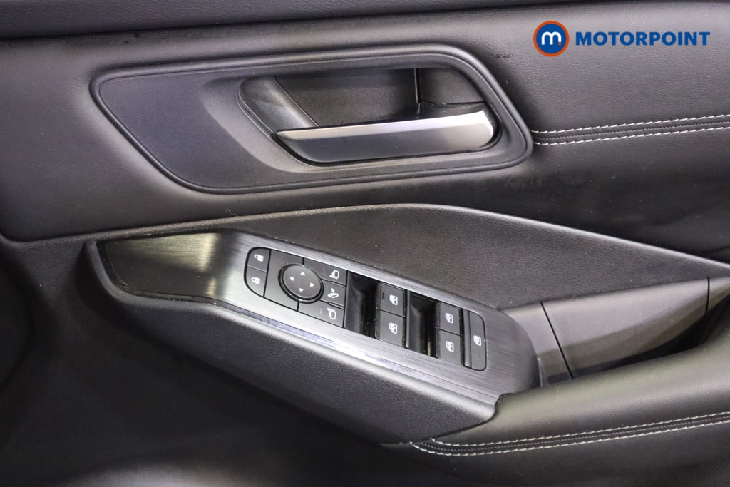 Nissan Qashqai Acenta Premium Manual Petrol SUV - Stock Number (1589436) - 10th supplementary image
