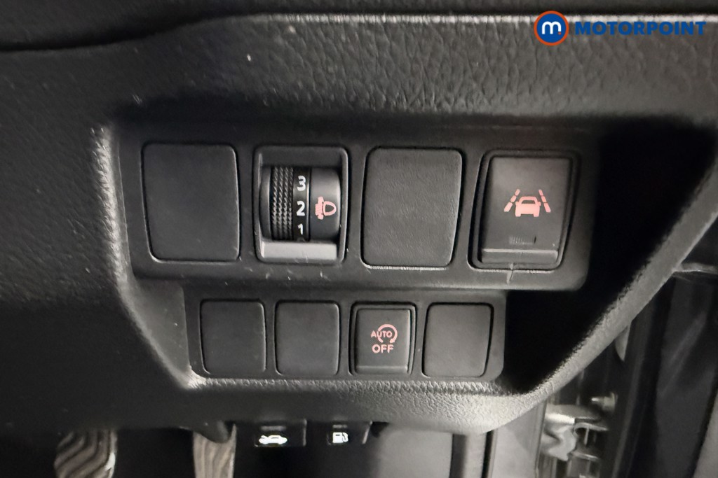Nissan Qashqai Acenta Premium Manual Diesel SUV - Stock Number (1589608) - 11th supplementary image
