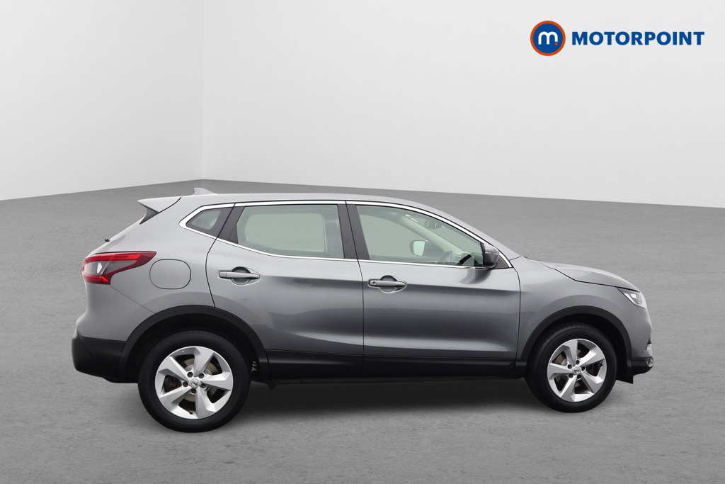 Nissan Qashqai Acenta Premium Manual Diesel SUV - Stock Number (1589608) - Drivers side front corner
