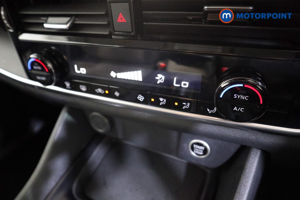 Nissan Qashqai Acenta Premium Automatic Petrol SUV - Stock Number (1589723) - 7th supplementary image