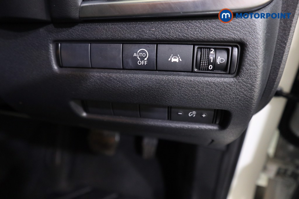 Nissan Qashqai Acenta Premium Automatic Petrol SUV - Stock Number (1589723) - 12th supplementary image