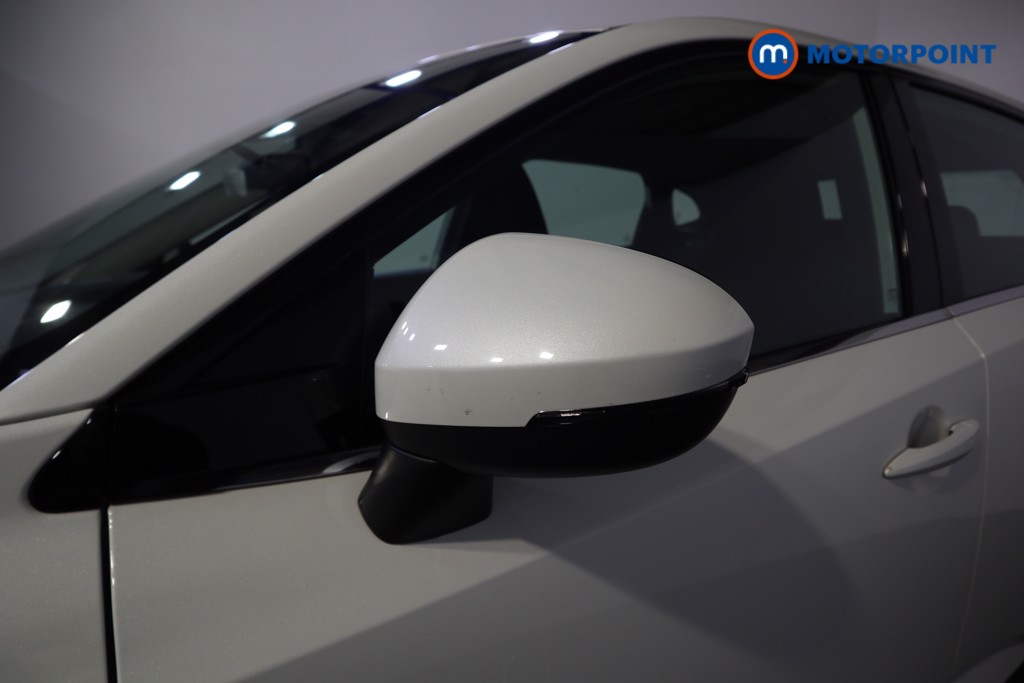 Nissan Qashqai Acenta Premium Automatic Petrol SUV - Stock Number (1589723) - 29th supplementary image