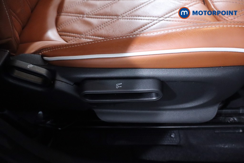 Mini Countryman Cooper S Exclusive Automatic Petrol SUV - Stock Number (1589783) - 25th supplementary image