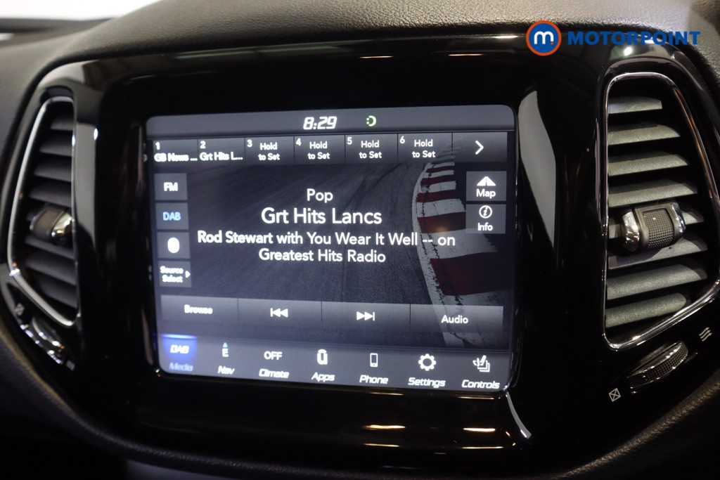 Jeep Compass Limited Manual Petrol SUV - Stock Number (1589911) - 2nd supplementary image