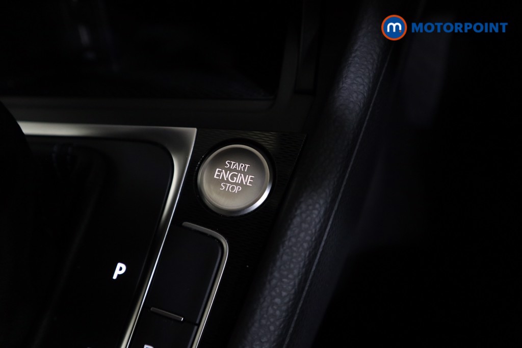 Volkswagen Golf GTE Automatic Petrol Plug-In Hybrid Hatchback - Stock Number (1589928) - 10th supplementary image
