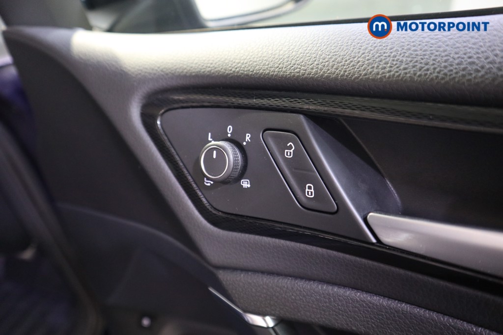 Volkswagen Golf GTE Automatic Petrol Plug-In Hybrid Hatchback - Stock Number (1589928) - 13th supplementary image