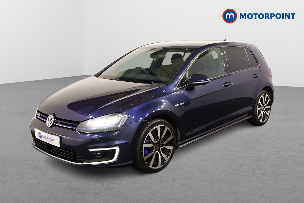 Volkswagen Golf GTE Automatic Petrol Plug-In Hybrid Hatchback - Stock Number (1589928) - Passenger side front corner