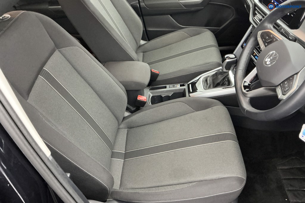Volkswagen T-Roc Life Automatic Petrol SUV - Stock Number (1589943) - 5th supplementary image