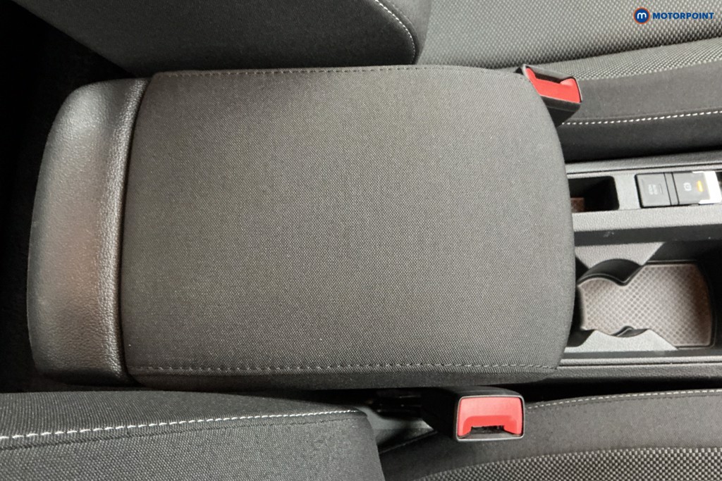 Volkswagen T-Roc Life Automatic Petrol SUV - Stock Number (1589943) - 13th supplementary image