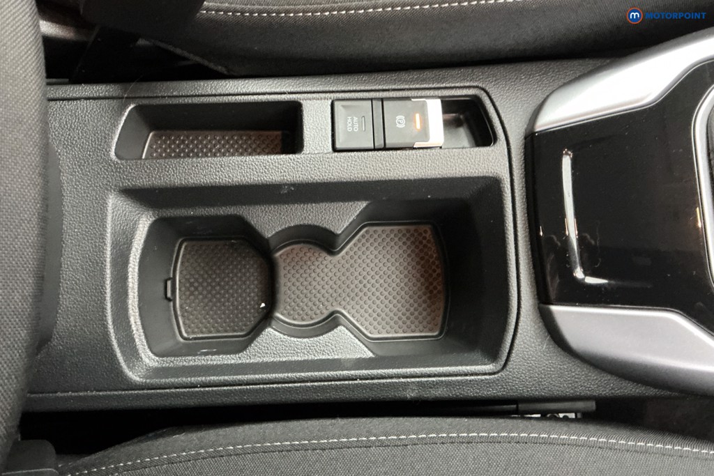 Volkswagen T-Roc Life Automatic Petrol SUV - Stock Number (1589943) - 14th supplementary image