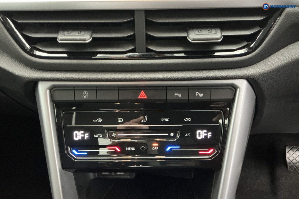 Volkswagen T-Roc Life Automatic Petrol SUV - Stock Number (1589943) - 17th supplementary image