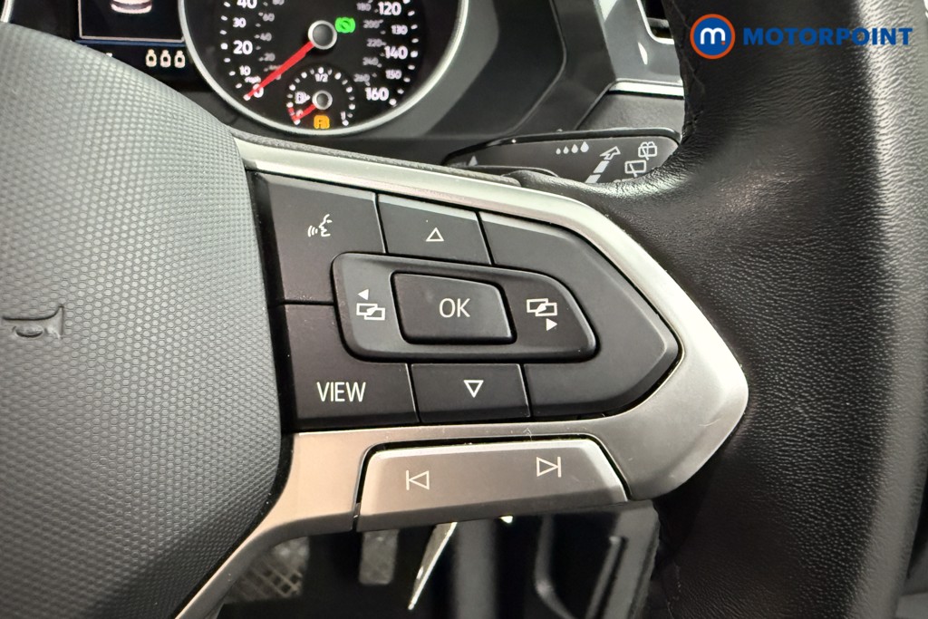 Volkswagen Tiguan Life Automatic Petrol SUV - Stock Number (1589971) - 5th supplementary image