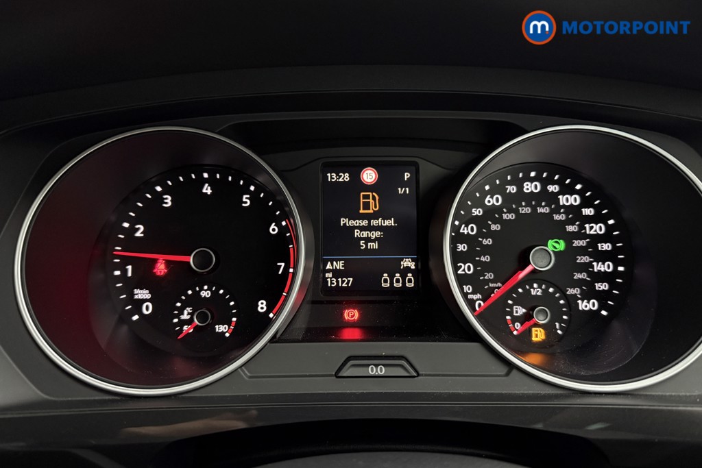 Volkswagen Tiguan Life Automatic Petrol SUV - Stock Number (1589971) - 6th supplementary image