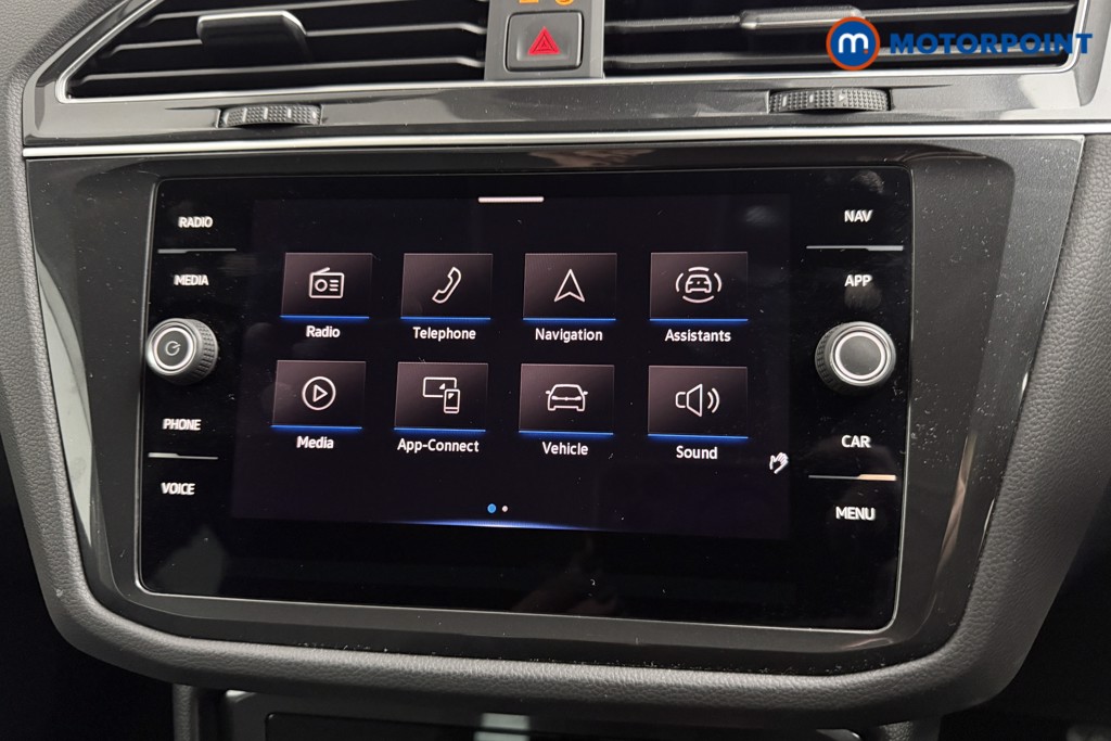 Volkswagen Tiguan Life Automatic Petrol SUV - Stock Number (1589971) - 7th supplementary image