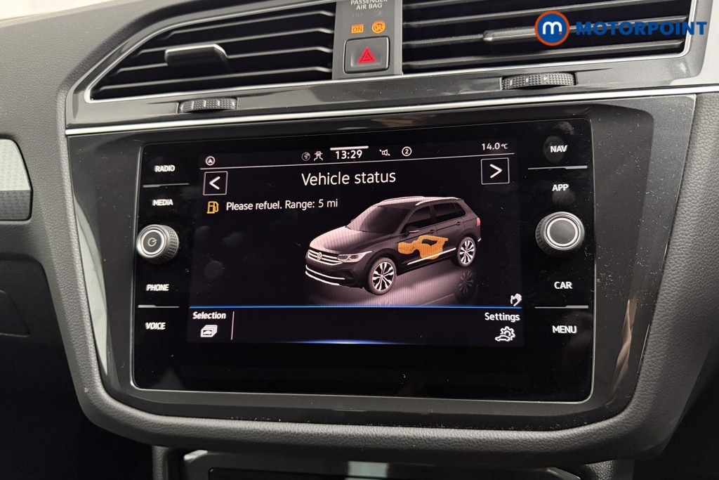 Volkswagen Tiguan Life Automatic Petrol SUV - Stock Number (1589971) - 11th supplementary image