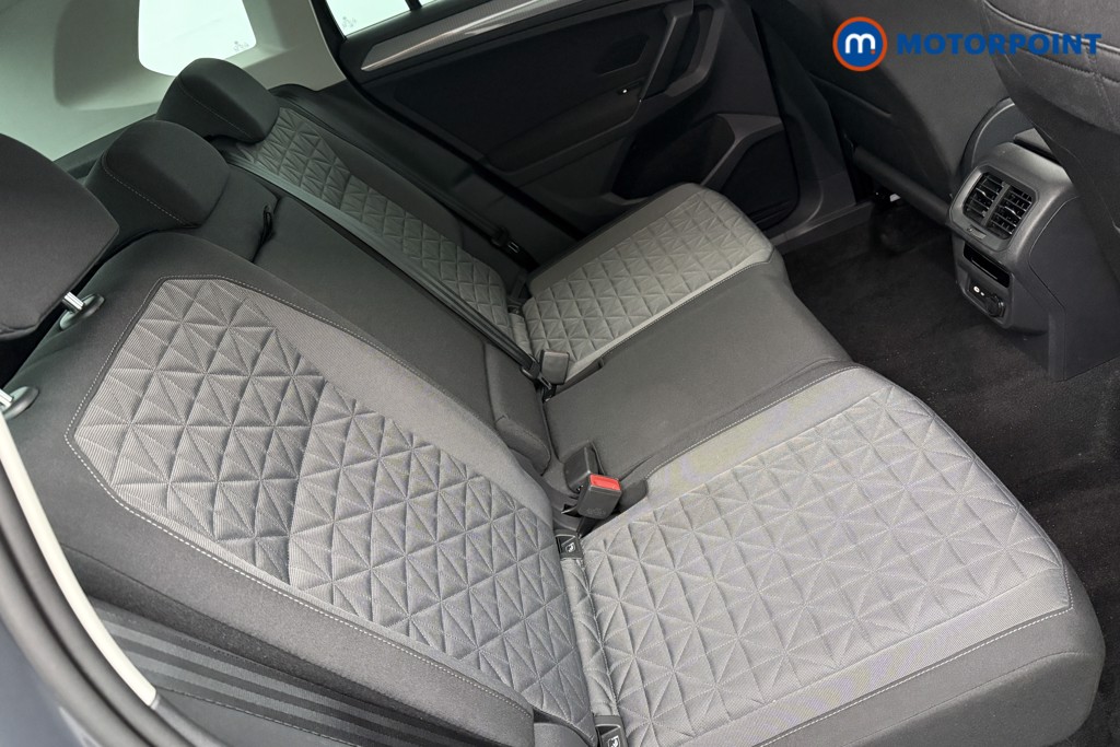 Volkswagen Tiguan Life Automatic Petrol SUV - Stock Number (1589971) - 25th supplementary image