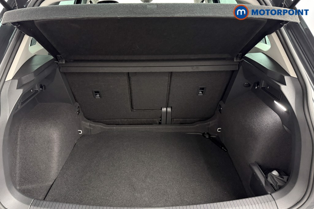 Volkswagen Tiguan Life Automatic Petrol SUV - Stock Number (1589971) - 26th supplementary image