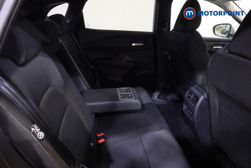 Nissan Qashqai N-Connecta Manual Petrol SUV - Stock Number (1589992) - 18th supplementary image