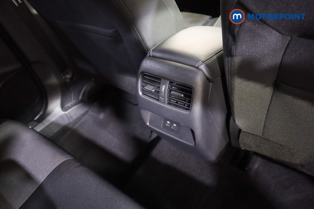 Nissan Qashqai N-Connecta Manual Petrol SUV - Stock Number (1589992) - 19th supplementary image