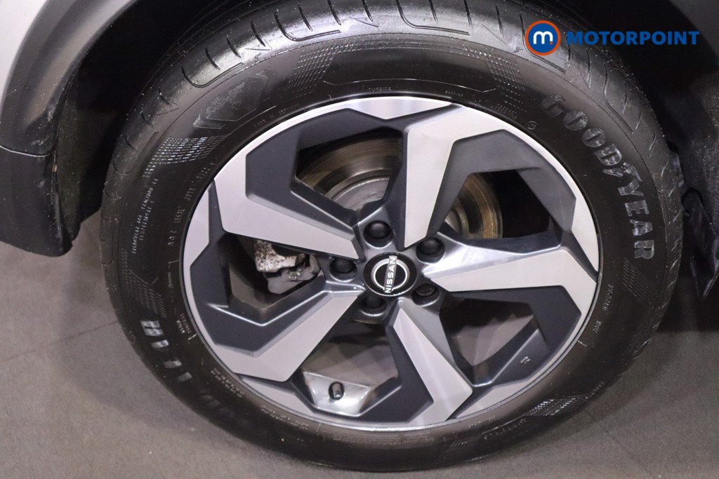 Nissan Qashqai N-Connecta Manual Petrol SUV - Stock Number (1589992) - 21st supplementary image