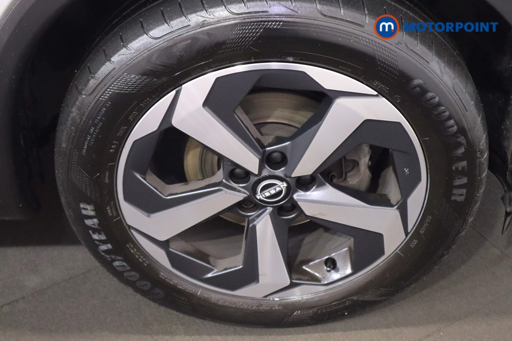 Nissan Qashqai N-Connecta Manual Petrol SUV - Stock Number (1589992) - 24th supplementary image