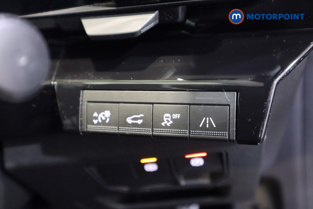 Renault Austral Iconic Esprit Alpine Automatic Petrol-Electric Hybrid SUV - Stock Number (1590011) - 11th supplementary image