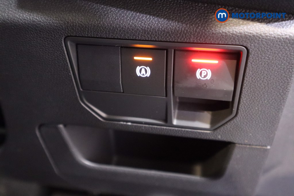 Renault Austral Iconic Esprit Alpine Automatic Petrol-Electric Hybrid SUV - Stock Number (1590011) - 12th supplementary image