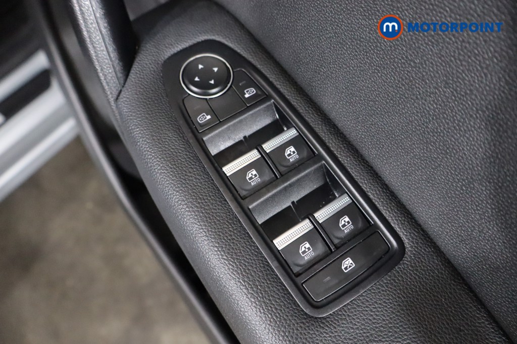Renault Captur Rive Gauche Manual Petrol SUV - Stock Number (1590105) - 21st supplementary image
