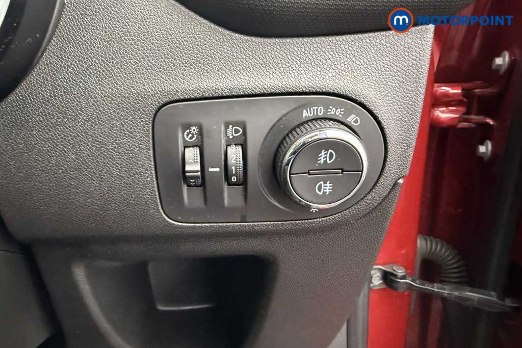 Vauxhall Crossland X Business Edition Nav Manual Petrol SUV - Stock Number (1590119) - 15th supplementary image