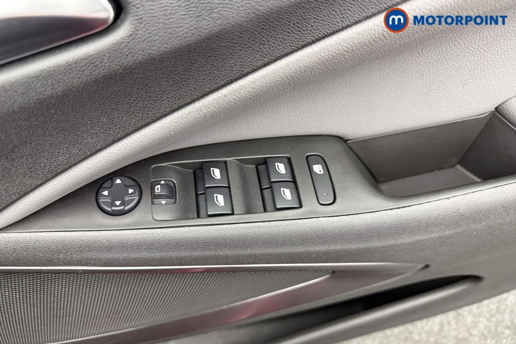 Vauxhall Crossland X Business Edition Nav Manual Petrol SUV - Stock Number (1590119) - 16th supplementary image