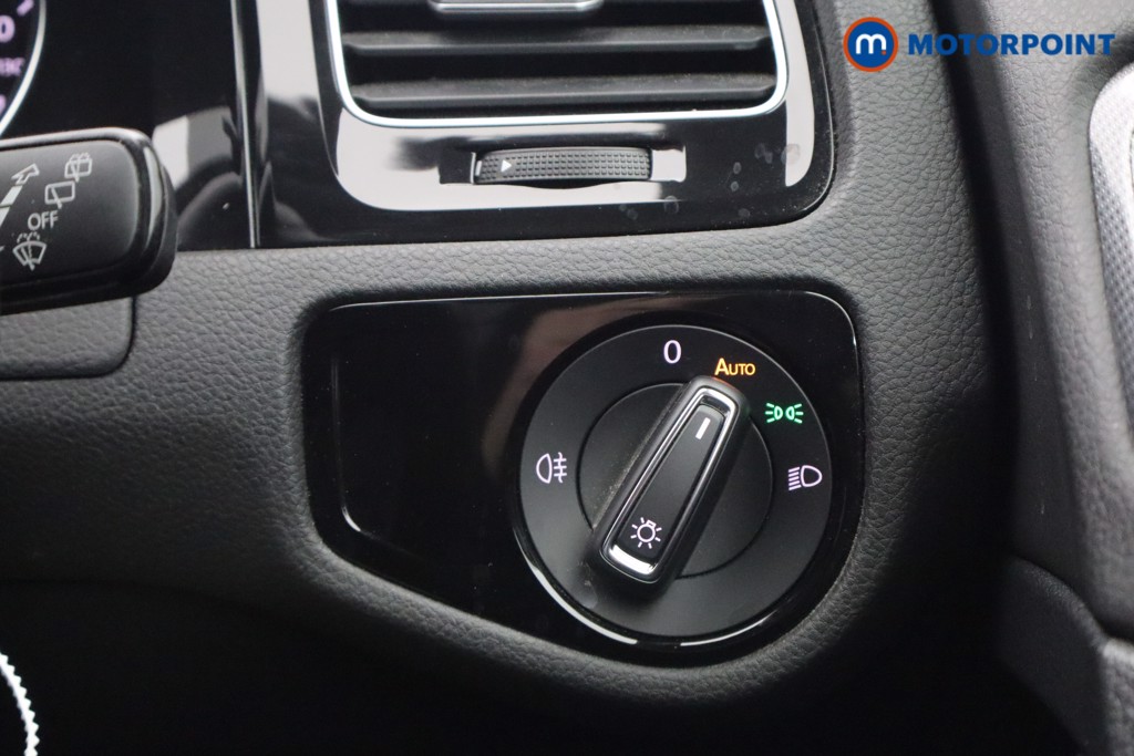 Volkswagen Golf R-Line Automatic Petrol Hatchback - Stock Number (1563279) - 10th supplementary image