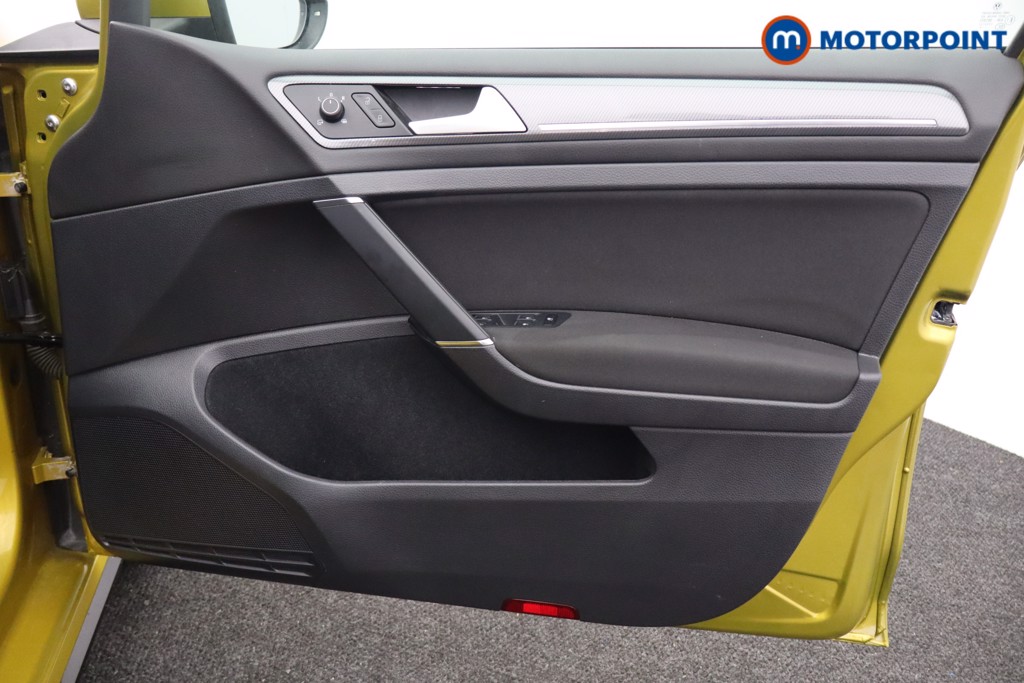 Volkswagen Golf R-Line Automatic Petrol Hatchback - Stock Number (1563279) - 12th supplementary image
