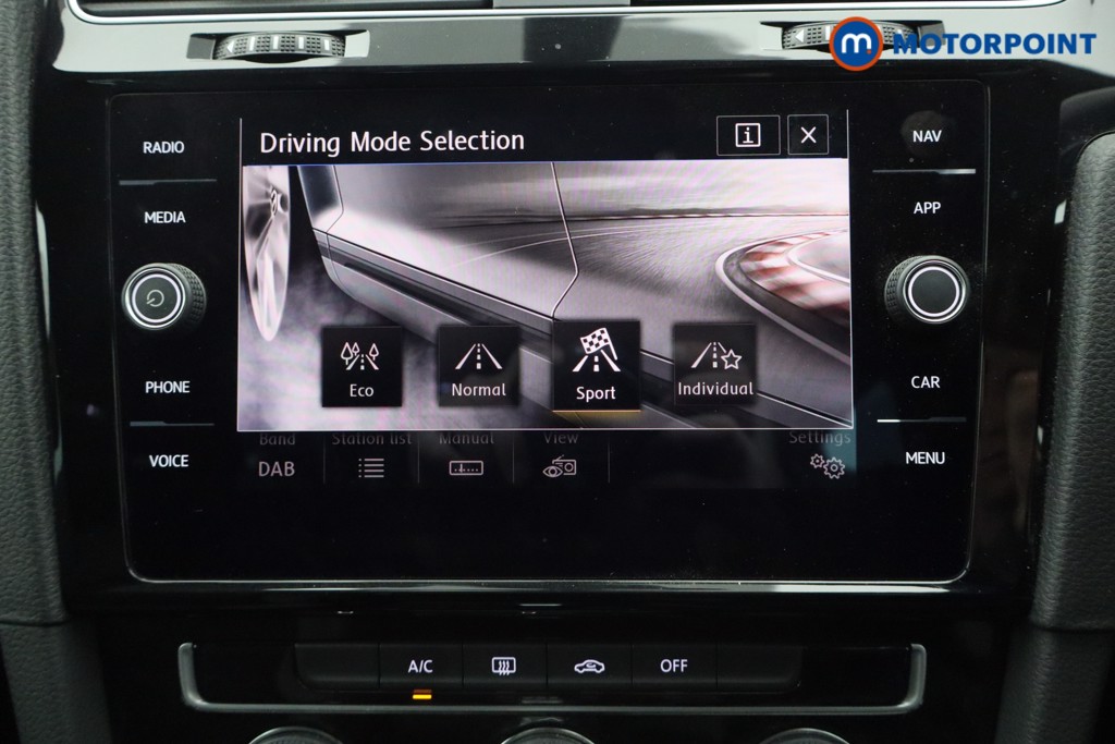Volkswagen Golf R-Line Automatic Petrol Hatchback - Stock Number (1563279) - 28th supplementary image